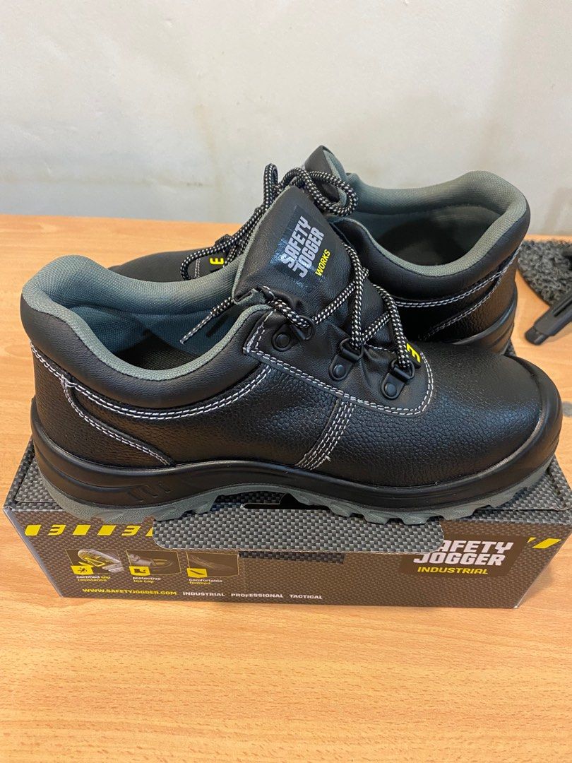 safety jogger boots, Men's Fashion, Footwear, Boots on Carousell