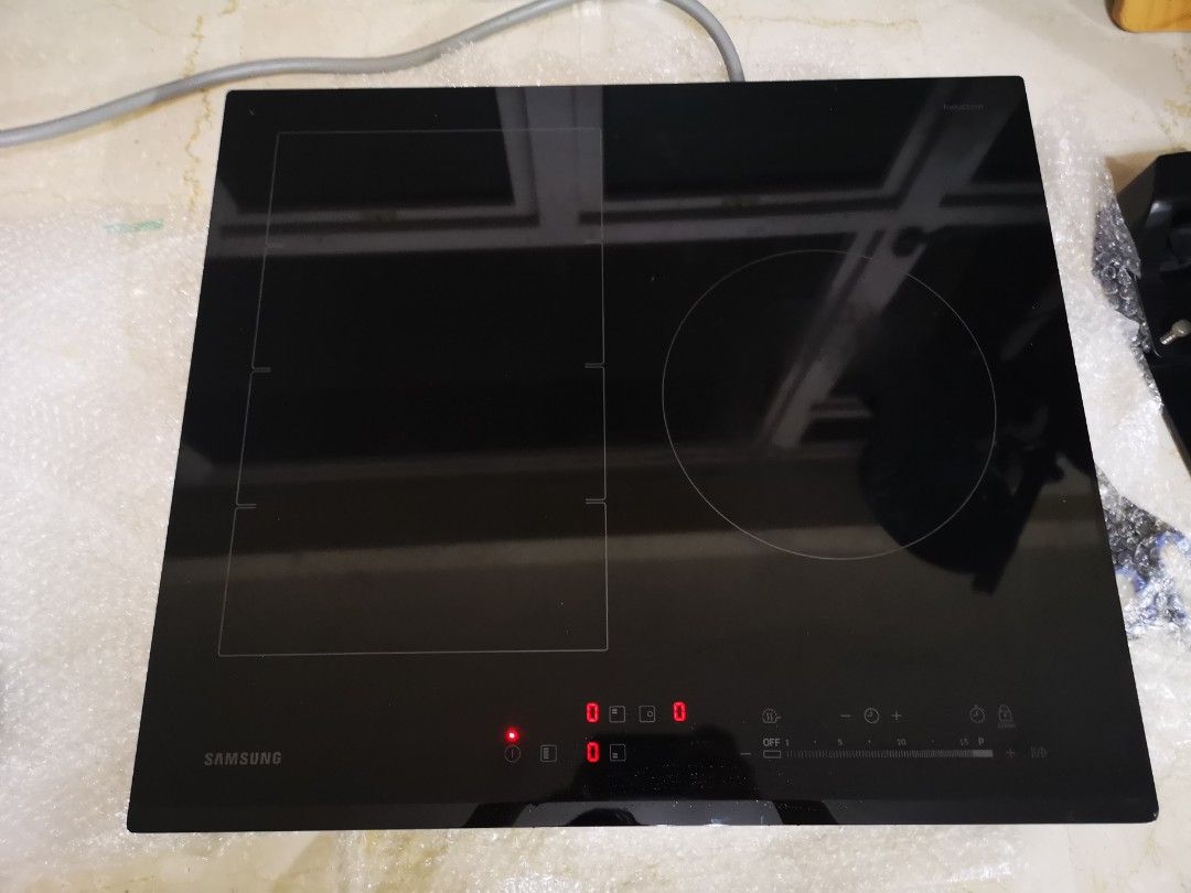 Samsung Virtual Flame Induction Electric Cooker Hob NZ63K7777BK, TV