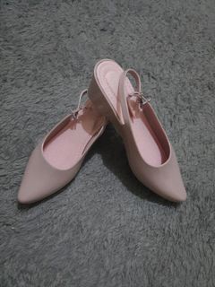 SEPATU HUSH PUPPIES PINK