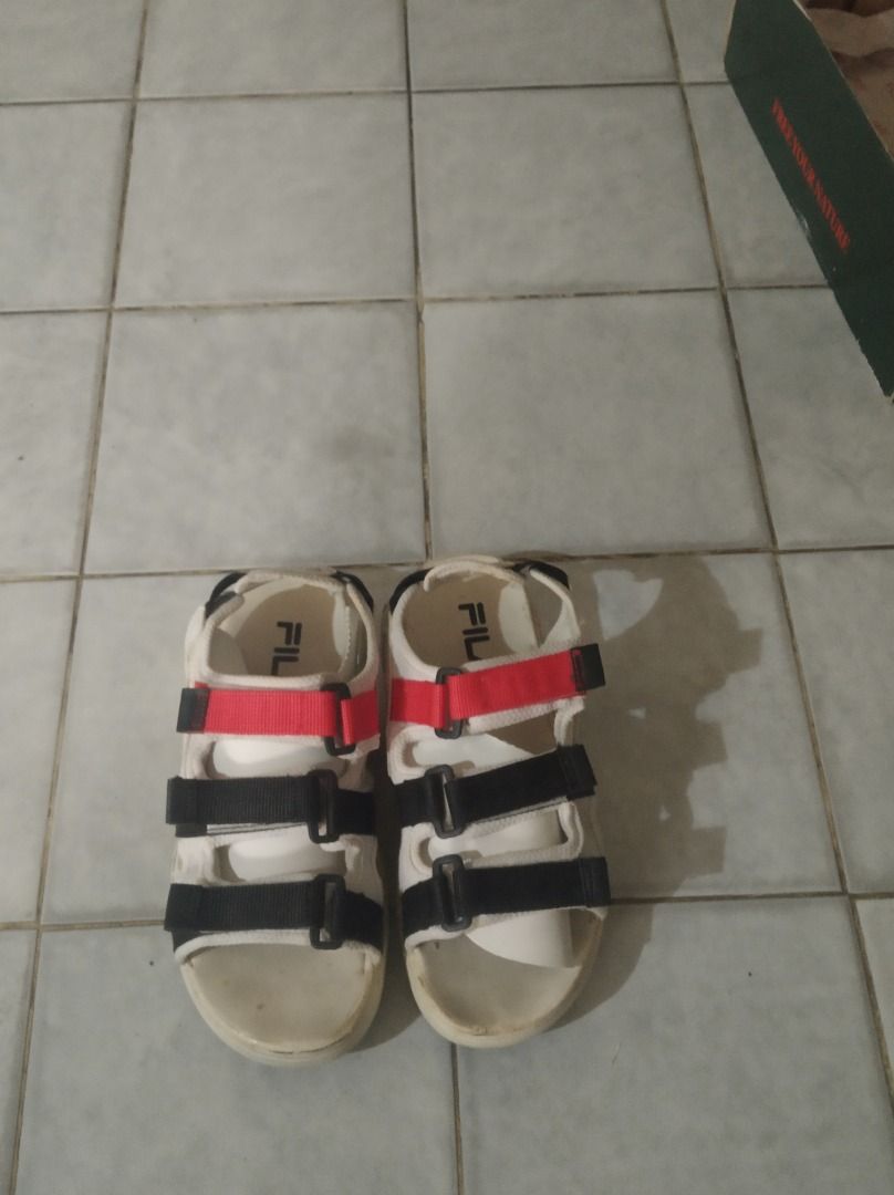 Harga sandal deals fila disruptor