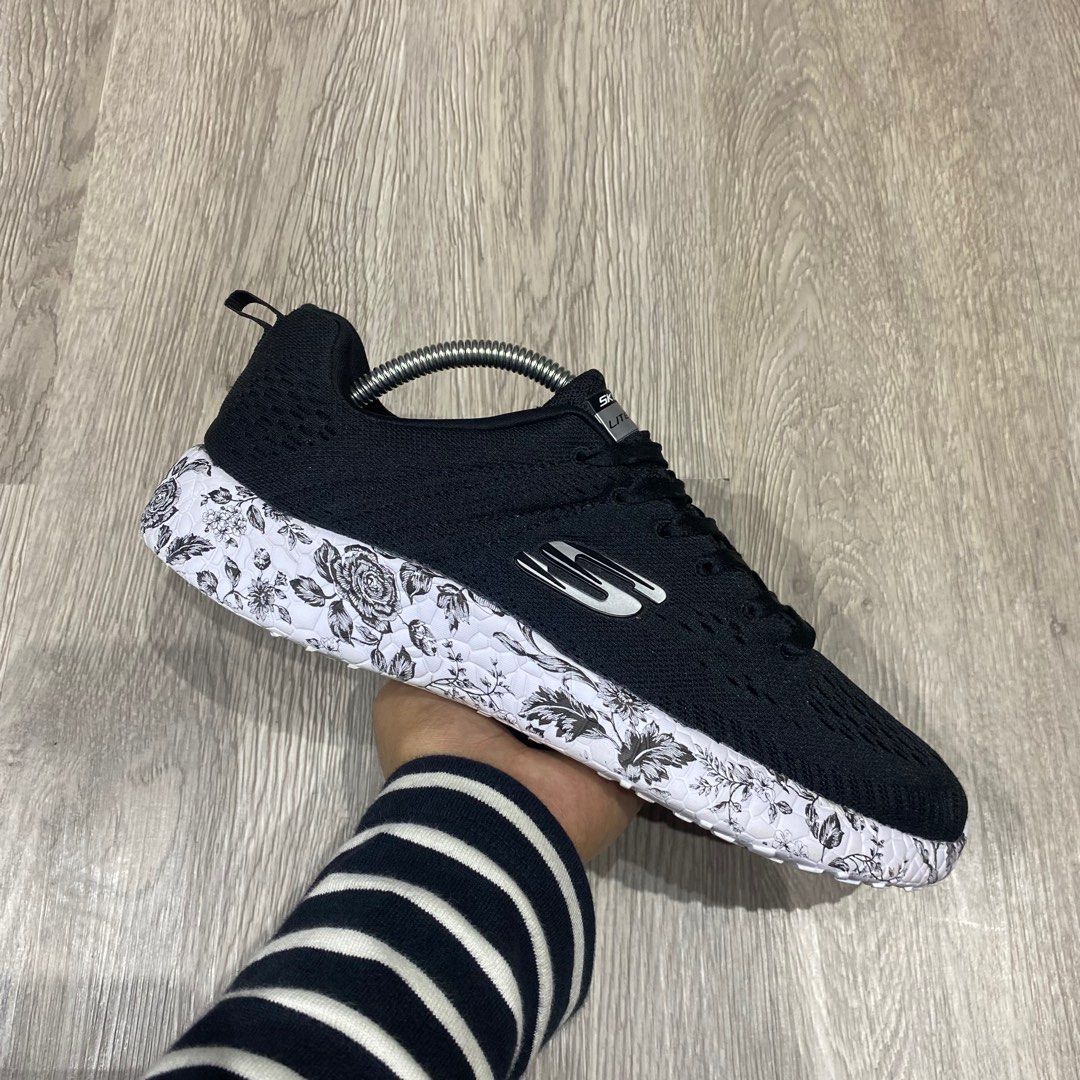 Skechers Black Women Sports Shoes Size At Rs 2000 pair In