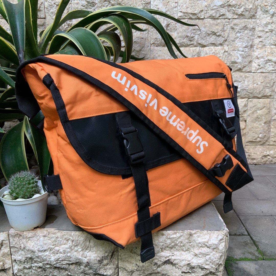 SUPREME X VISVIM MESSENGER BAG MADE IN USA, Fesyen Pria, Tas & Dompet