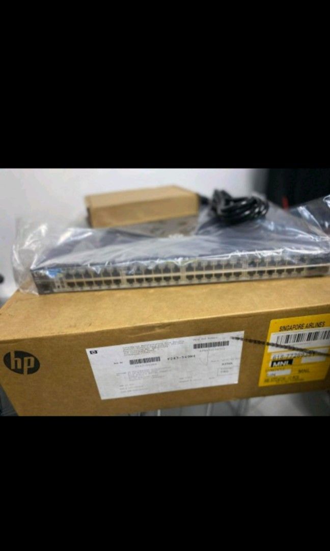 Swithch Hub (Category: Office & Business Technology) located in Quezon City. Submitted by nickbaldoza17 (Listing ID 1214856654, Image 3). Description: For Sale ‼️ *** Brandnew Switch Hub Brand : HP Model : J9311A ( Hp35yl - 48 ports ) PoE + Gigabit Complete with Box & Accesories Price: 25,000 Only.