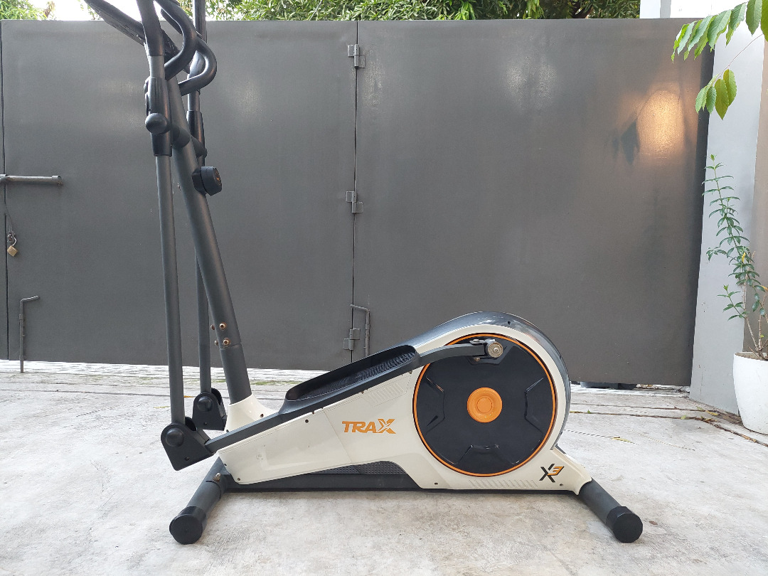 Trax X3 Elliptical Machine