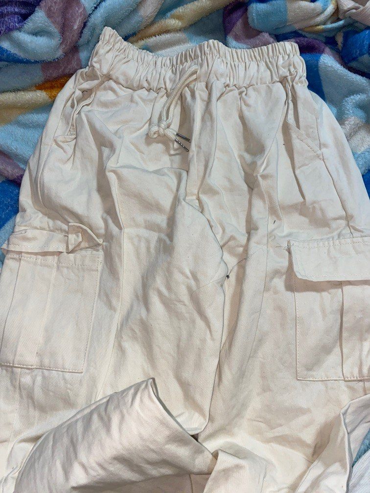 white cargos, Women's Fashion, Bottoms, Other Bottoms on Carousell