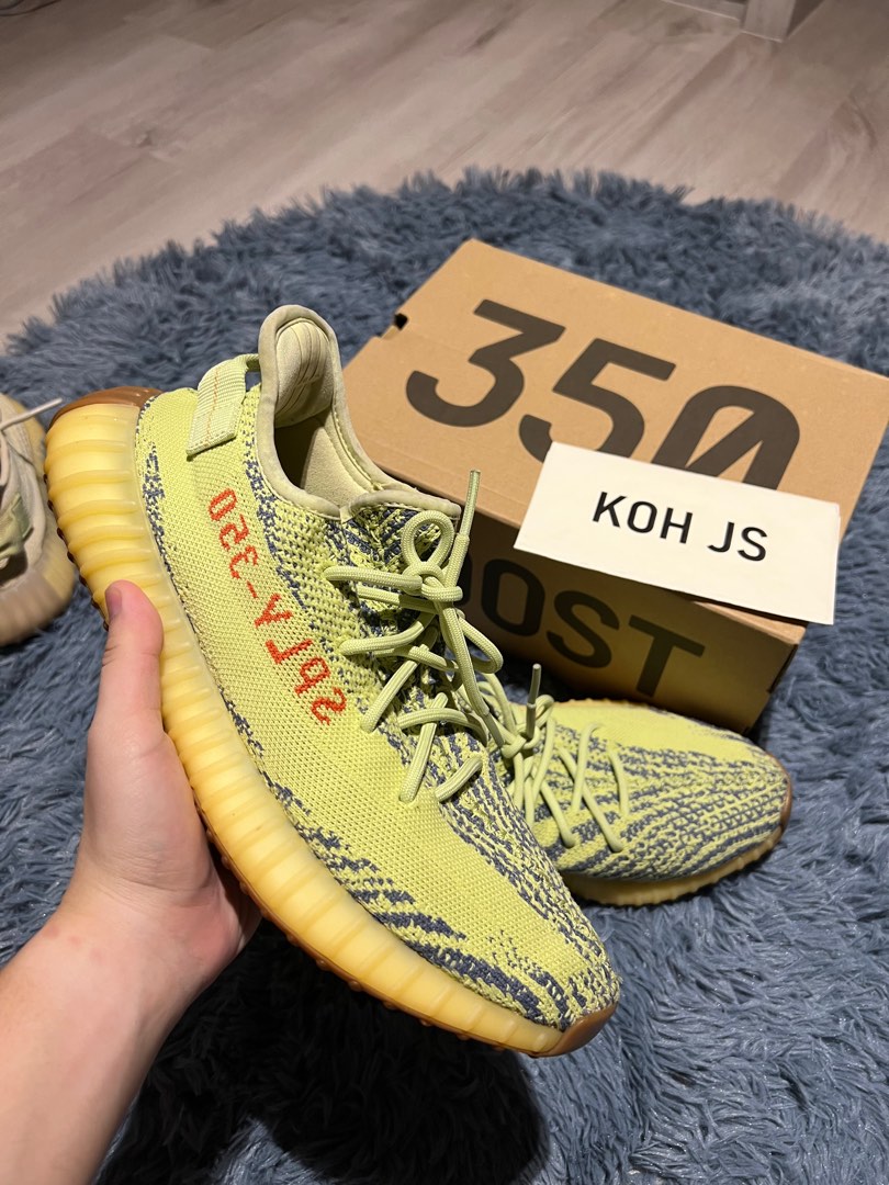 Yeezy frozen clearance yellow size 7