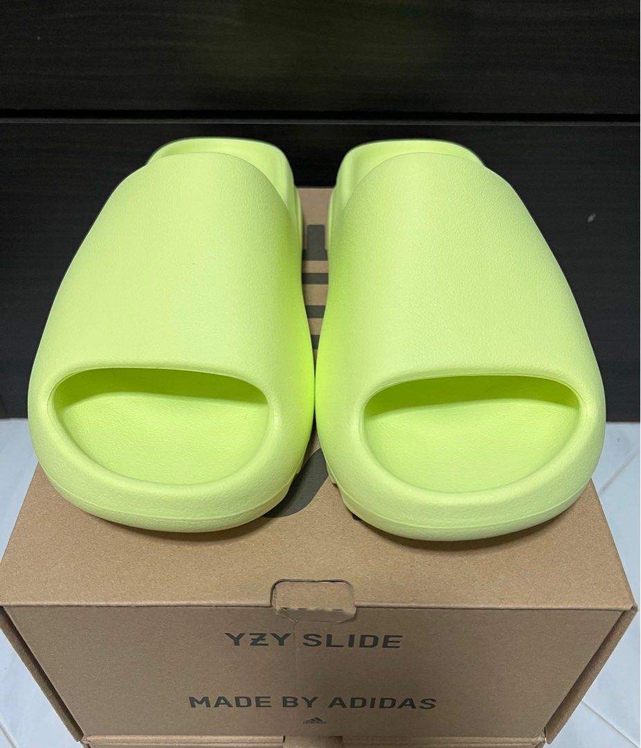 cape robbin yeezy slides