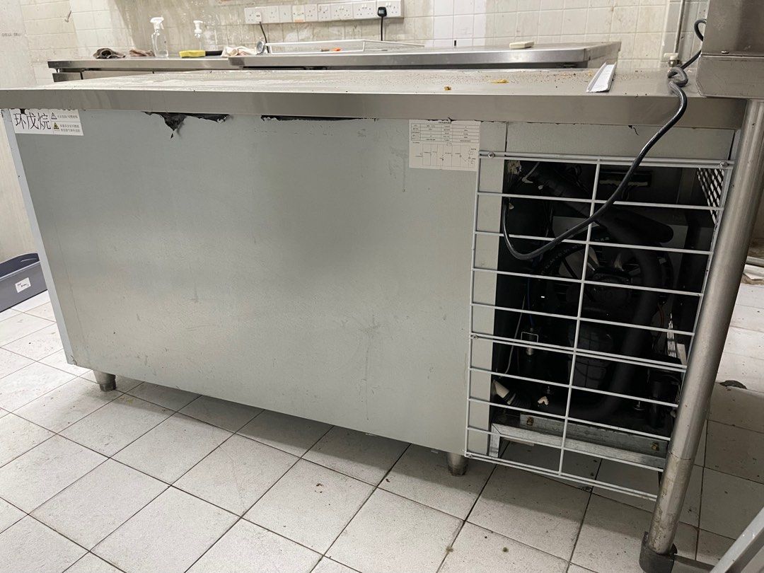 2 door Table Top Chiller auto defrost system!, TV & Home Appliances