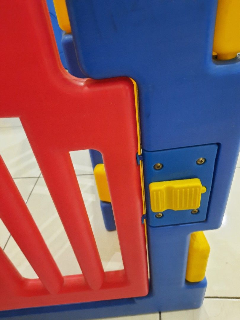 4 panel play yard playpen WITH FOC IKEA BABY CHAIR AND PLAYMAT, Babies & Kids, Infant Playtime