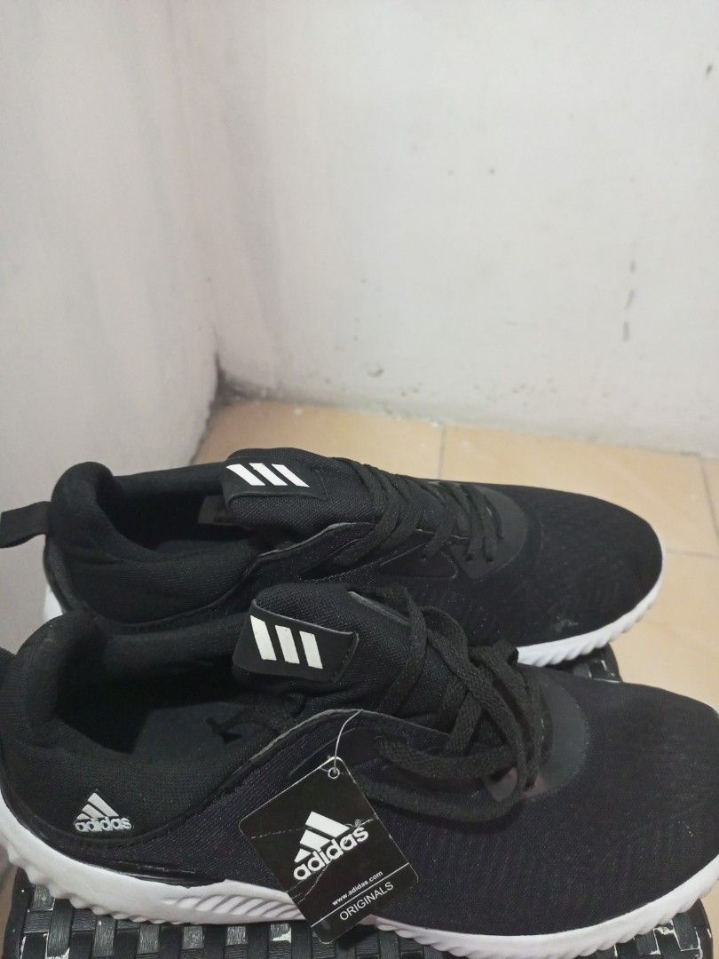 Adidas Alphabounce KW