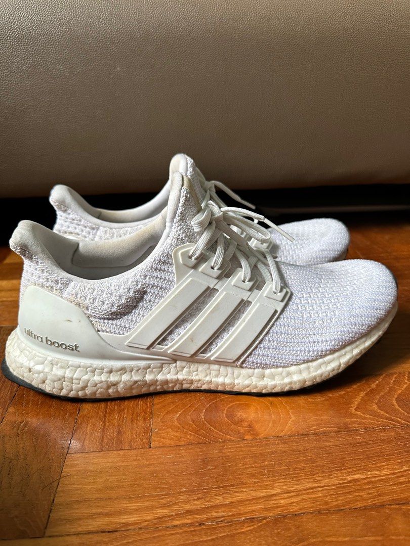 Adidas ultra boost hotsell 9.5 white trainers