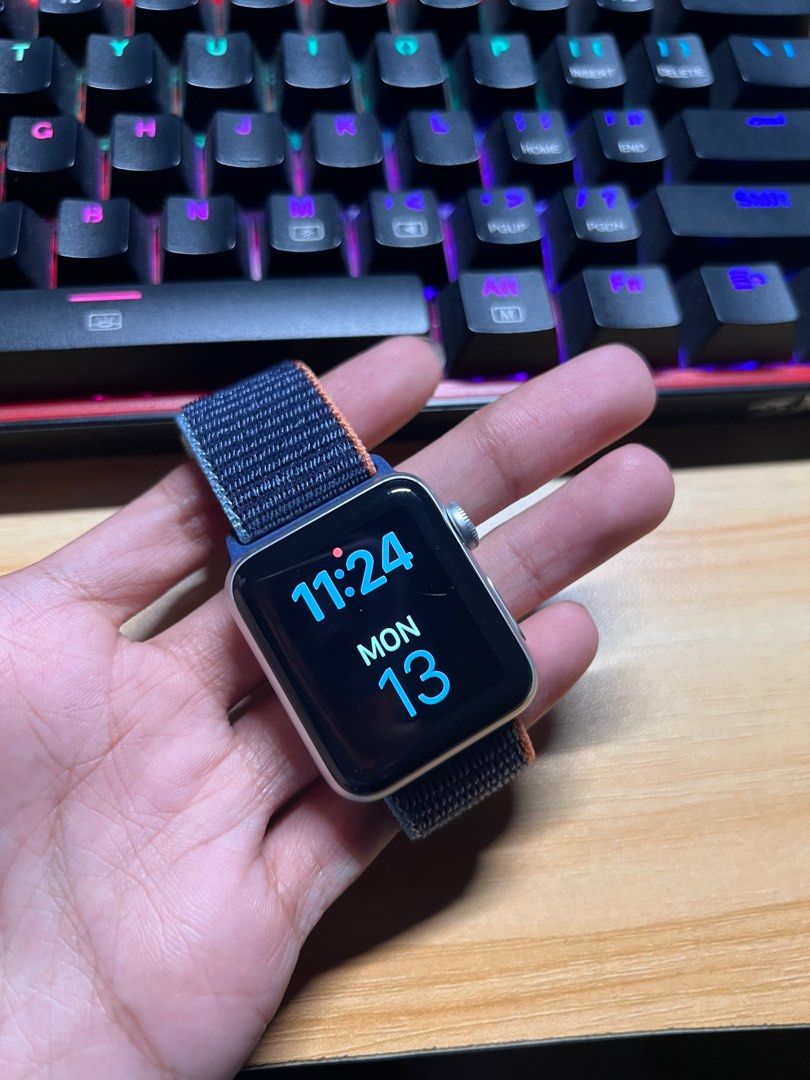 Apple watch series hotsell 3 38mm aluminum case