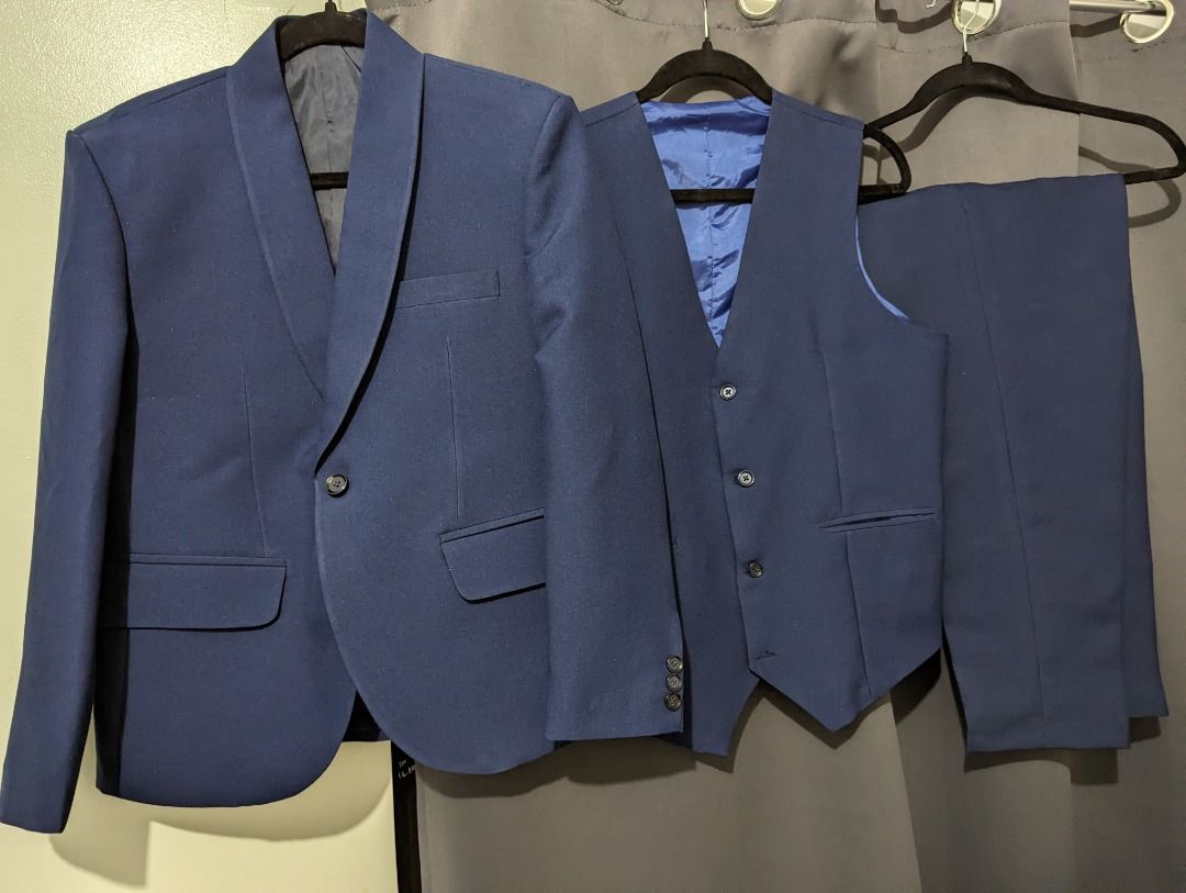 Armani 3-piece Suit Navy Blue, Men's Fashion, Tops & Sets, Formal Shirts on  Carousell