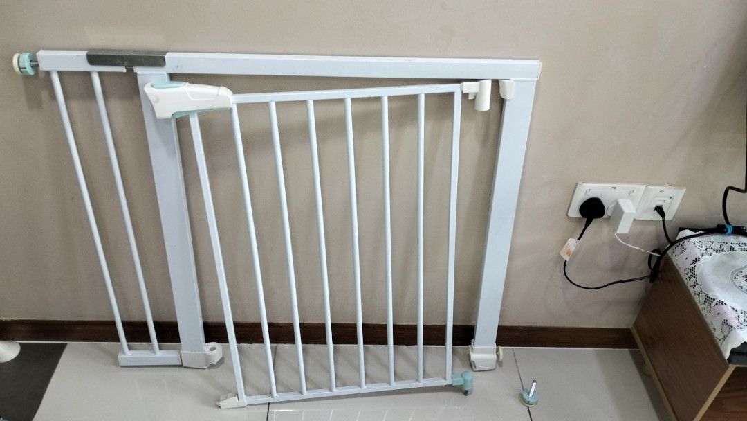 Tesco baby gates for stairs sales