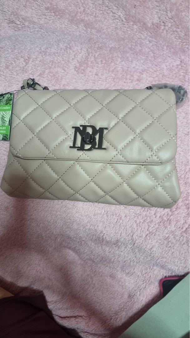 Badgley Mischka Quilted Messenger Bag Women s Fashion Bags