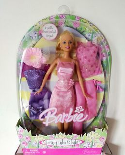 Barbie Spring Into Style fashion set (2005)