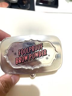Benefit foolproof brow powder shade 3