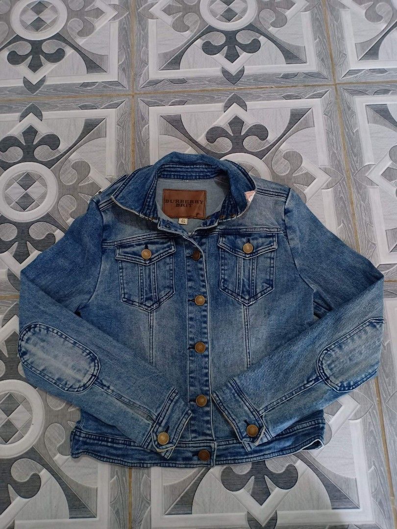 BURBERRY DENIM JACKET SIZE SMALL AUTHENTIC 101 COLOR RATE 10 10 BRANDNEW CONDITION