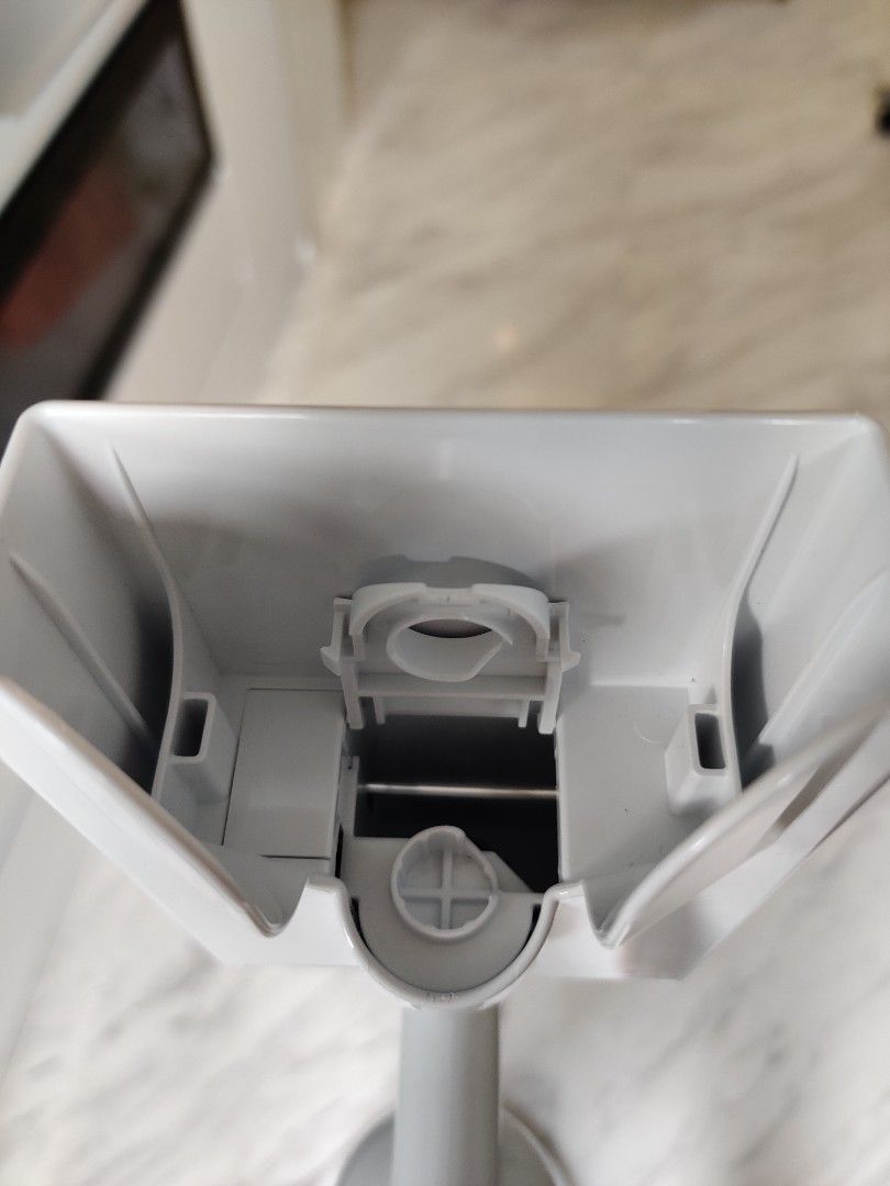 Dyson original v12 Dok (Docking station), TV & Home Appliances, Vacuum Cleaner & Housekeeping on