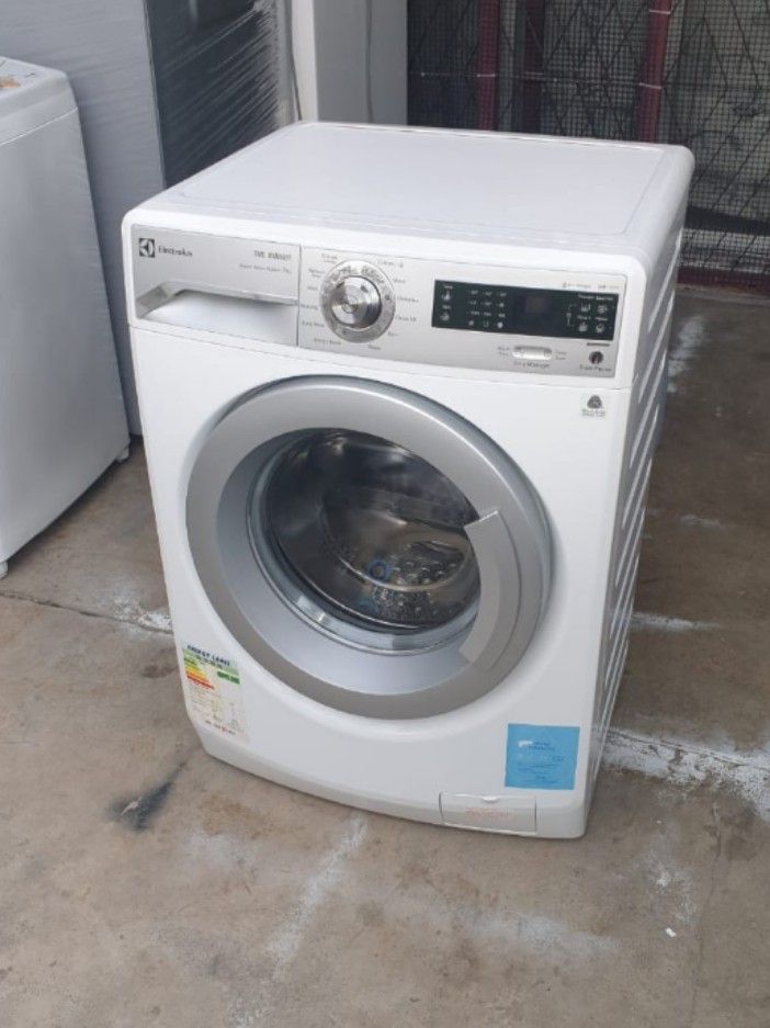 Electrolux front load hot washer 7.0kg rm500, TV & Home Appliances