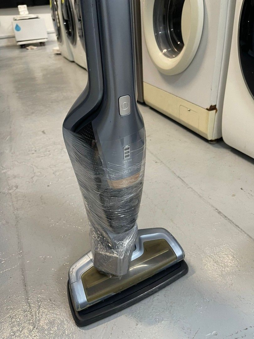 ELECTROLUX ZB3411 HANDSTICK VACUUM CLEANER (18V) 2IN1 ERGORAPIDO