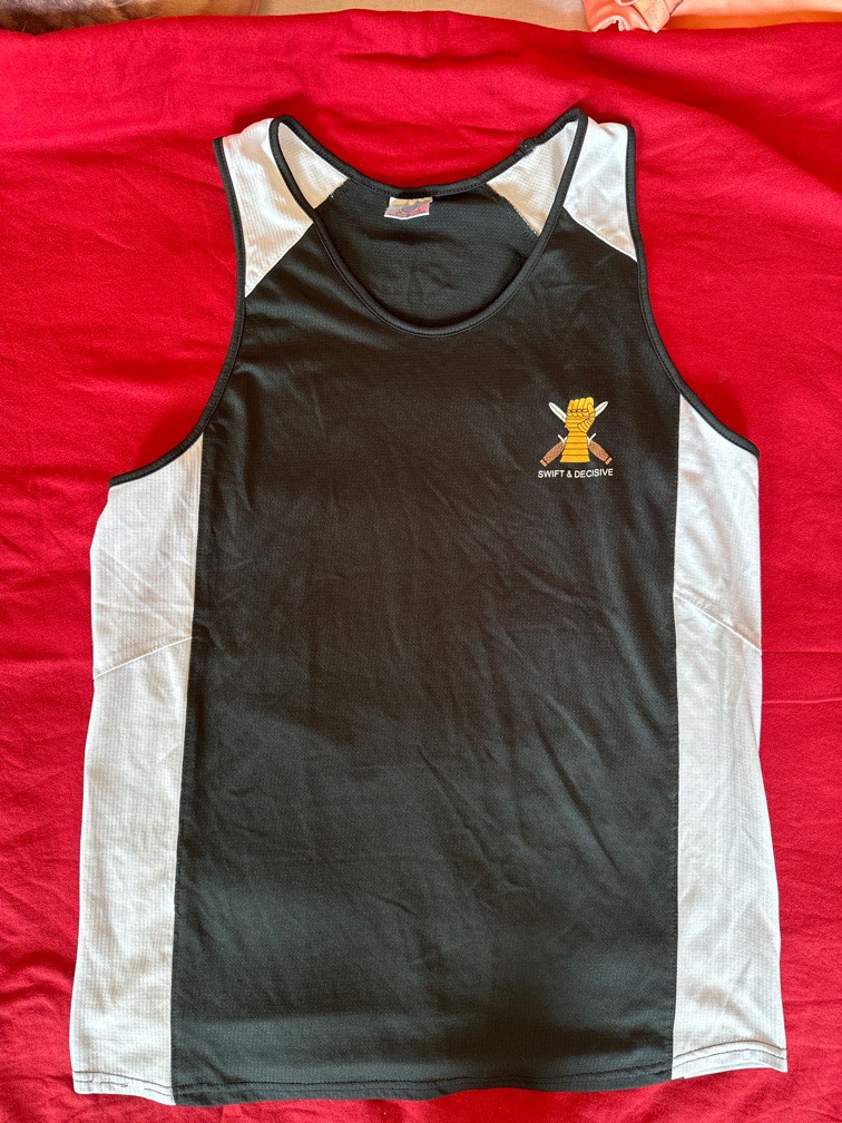 FBT Singlet, Men's Fashion, Activewear on Carousell