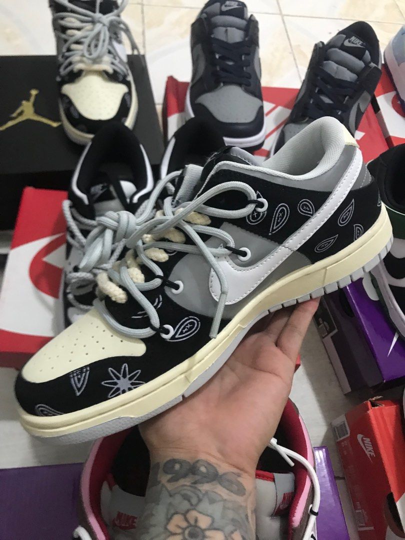 travis scott bandana dunks