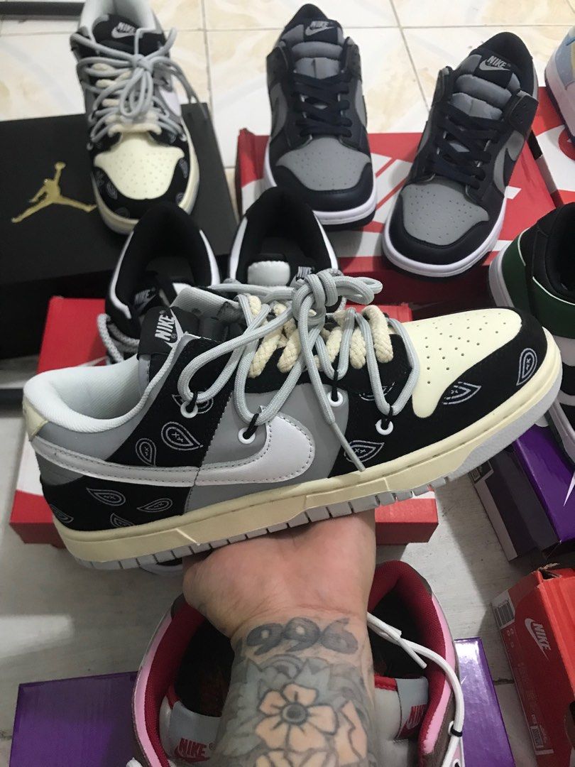 travis scott bandana dunks