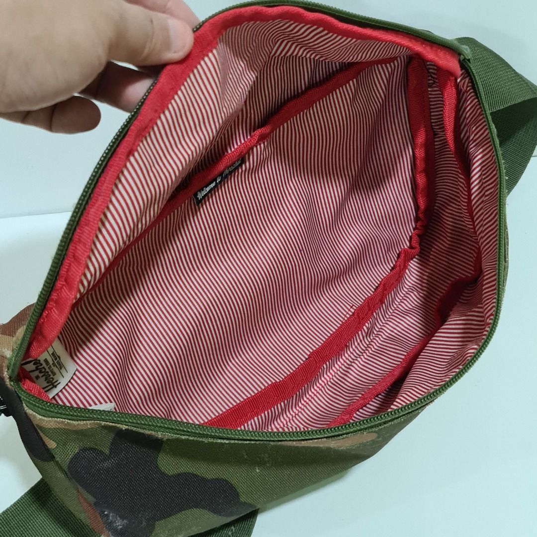 Herschel Camo Belt Bag, Men's Fashion, Bags, Belt bags, Clutches and Pouches on Carousell