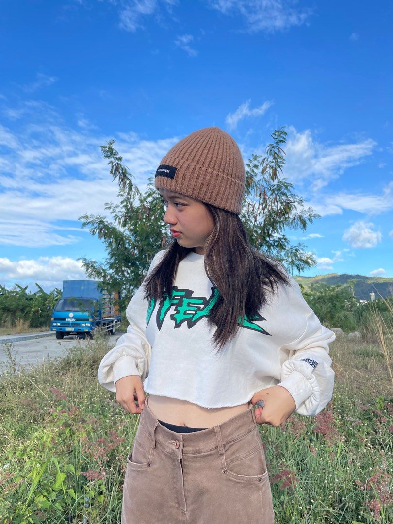 H&m sales crop sweatshirt
