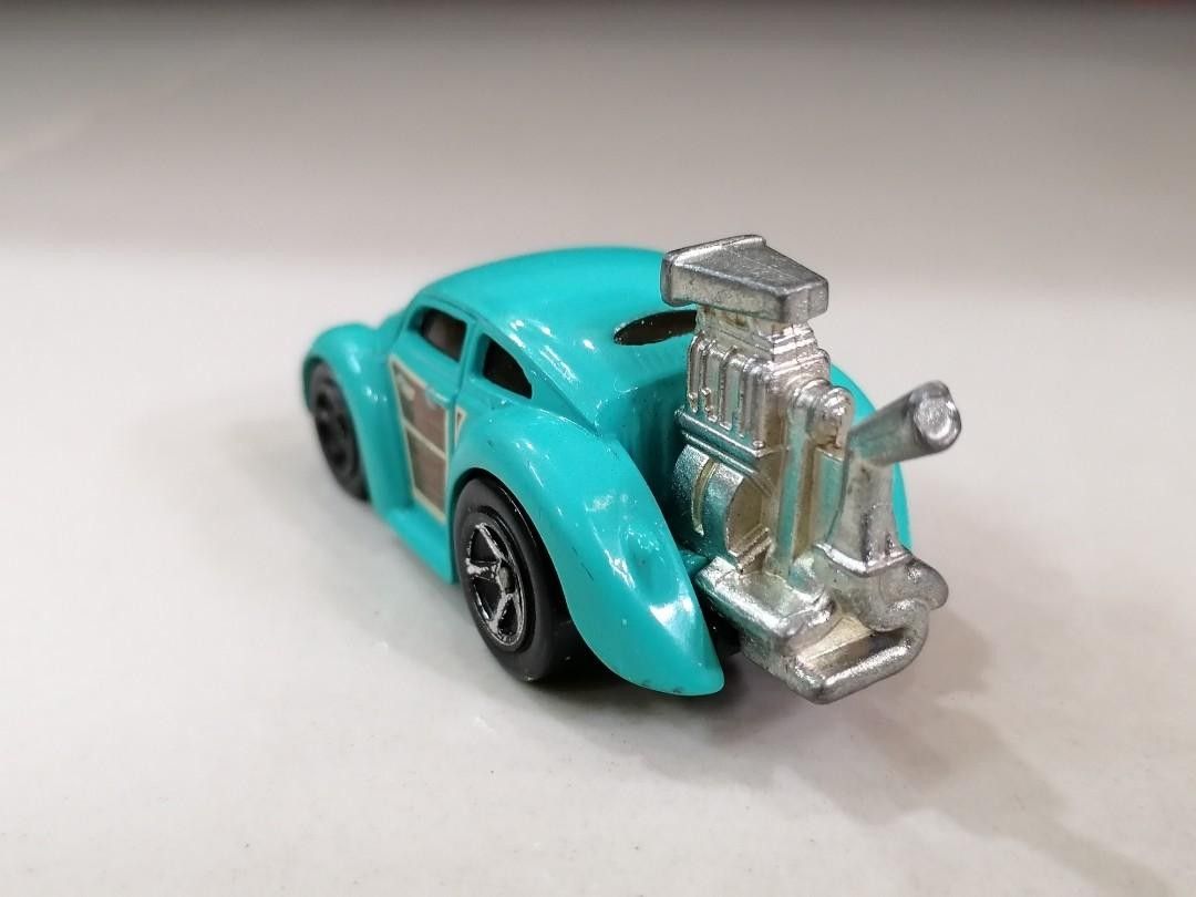 Hot Wheels 2017 Tooned Volkswagen Beetle (Tooned) Sea Foam Green