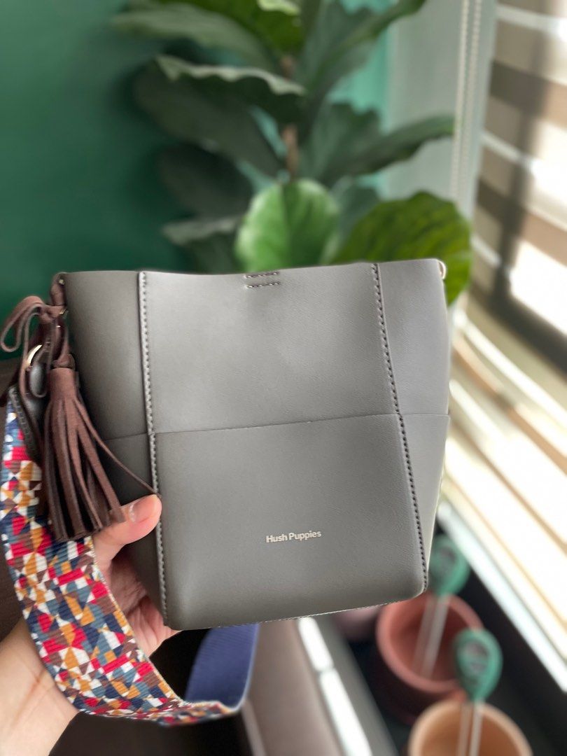 Hush puppies bucket bag and pouch
