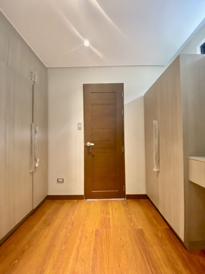 INDUSTRIAL VALLEY SUBDIVISION MARIKINA CITY 3BR HOUSE AND LOT FOR