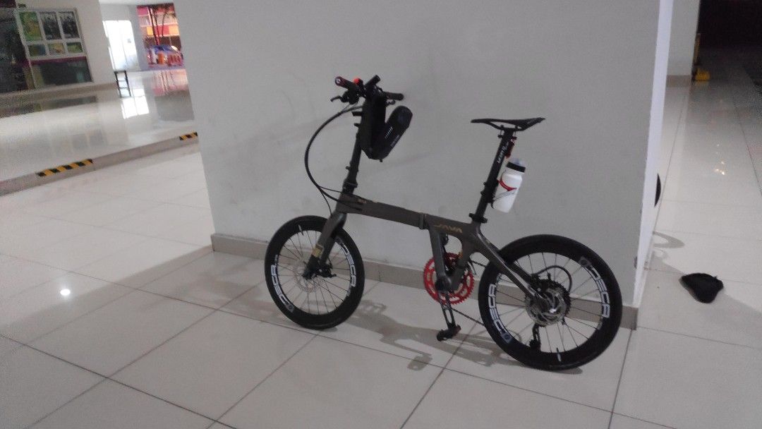 Java Aria Carbon (Category: Bicycles) located in Kuala Lumpur. Submitted by redhood77 (Listing ID 1215057451, Image 3). Description: letting go my beloved aria to upgrade bike excluding the 451 deca wheelset. 8 speed shimano altus.