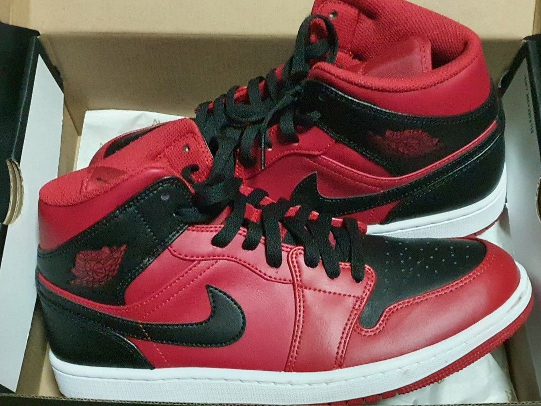j1 mid black red