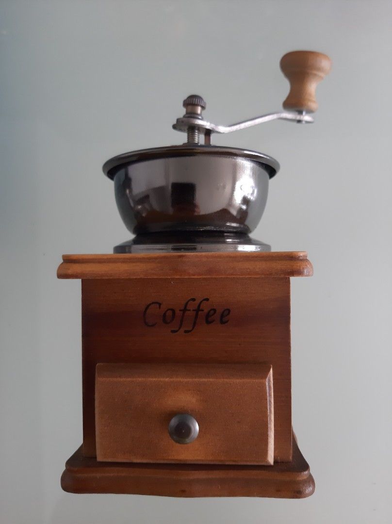 Manual Retro Coffee Bean Grinder, TV & Home Appliances, Kitchen