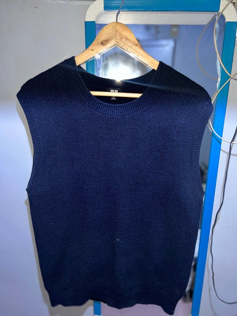 Knitted Vest, Men's Fashion, Tops & Sets, Vests on Carousell