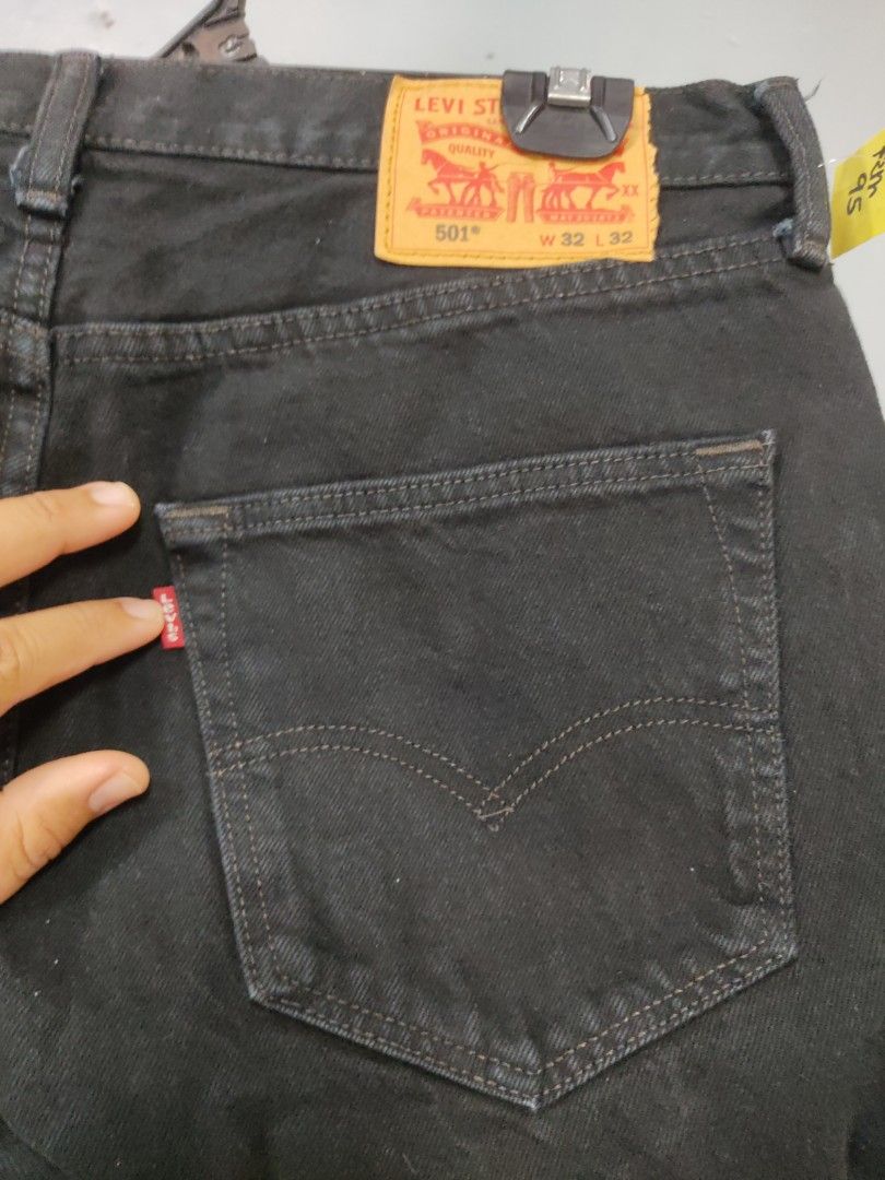 Levis 501 fullblack size 32 made in Pakistan, Men's Fashion, Bottoms, Jeans  on Carousell