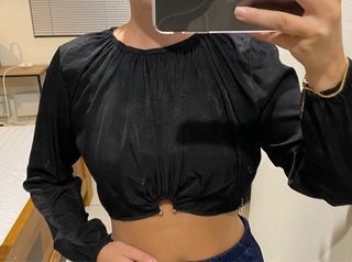 Long sleeve cropped shirt