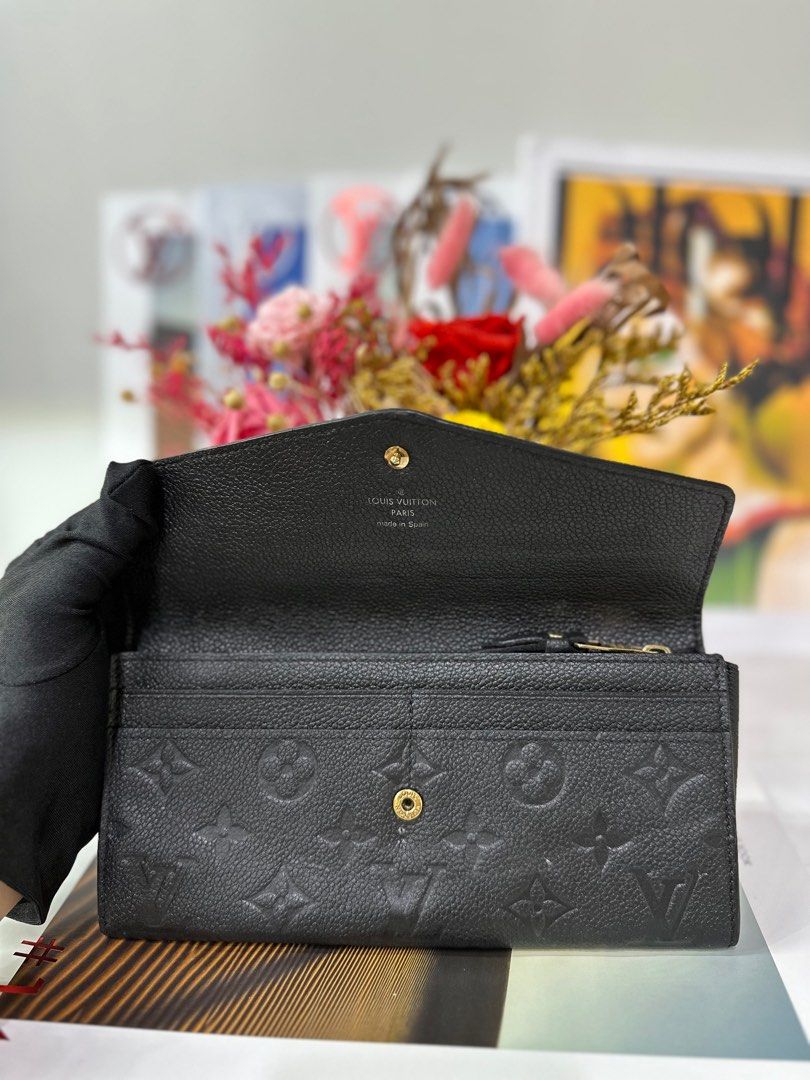 Louis Vuitton Curieuse Compact Wallet Noir Monogram Empreinte Leather,  Luxury, Bags & Wallets on Carousell
