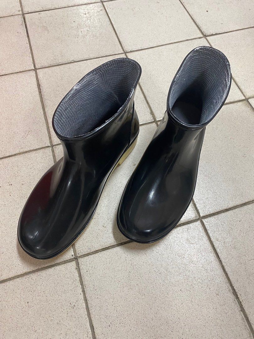Low cut rubber boots shop