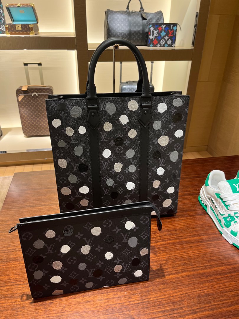 LV Louis Vuitton ショップ袋　空箱　Yayoi Kusama