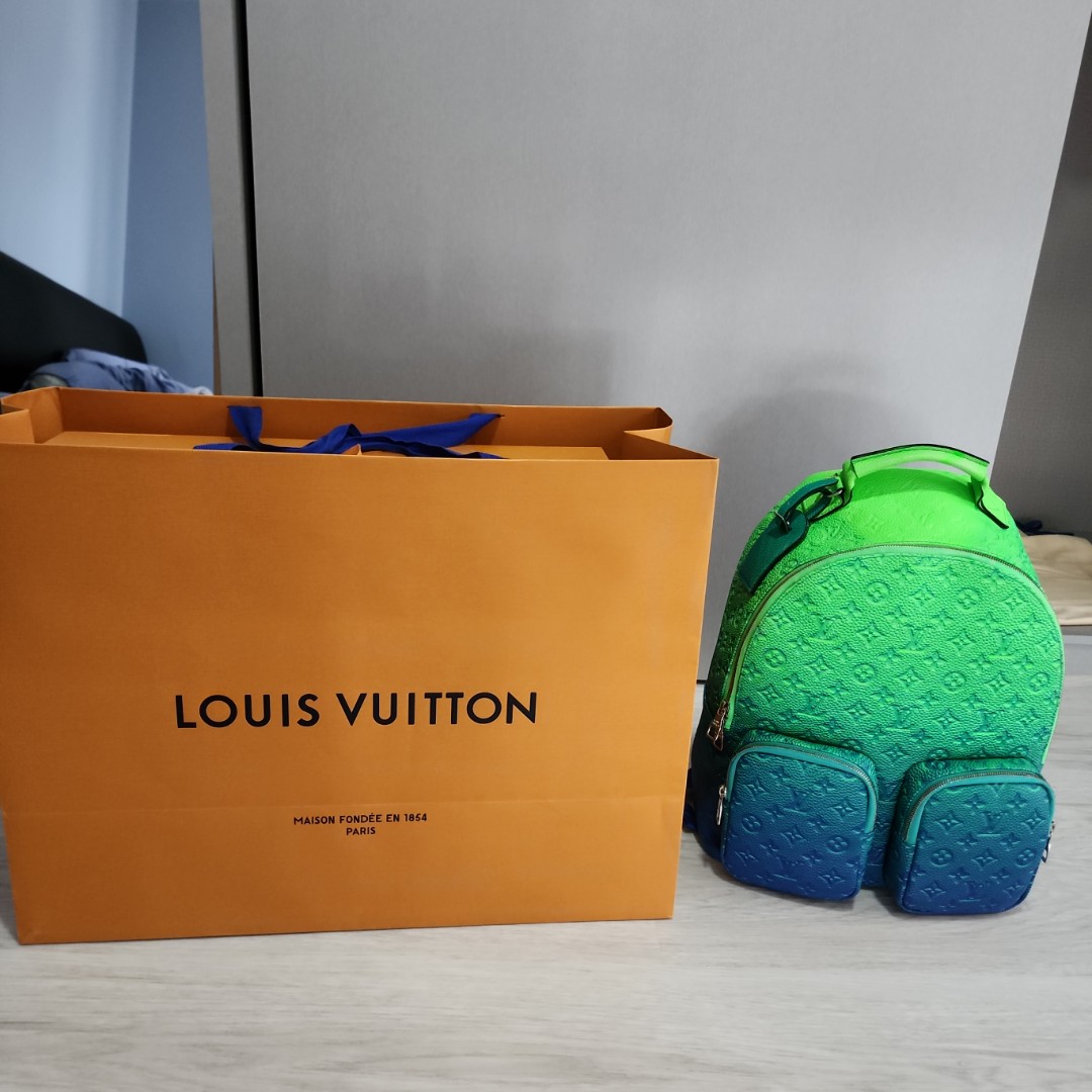 Authentic LV Virgil Abloh Illusion Taurillon Multipocket Backpack, Luxury,  Bags & Wallets on Carousell