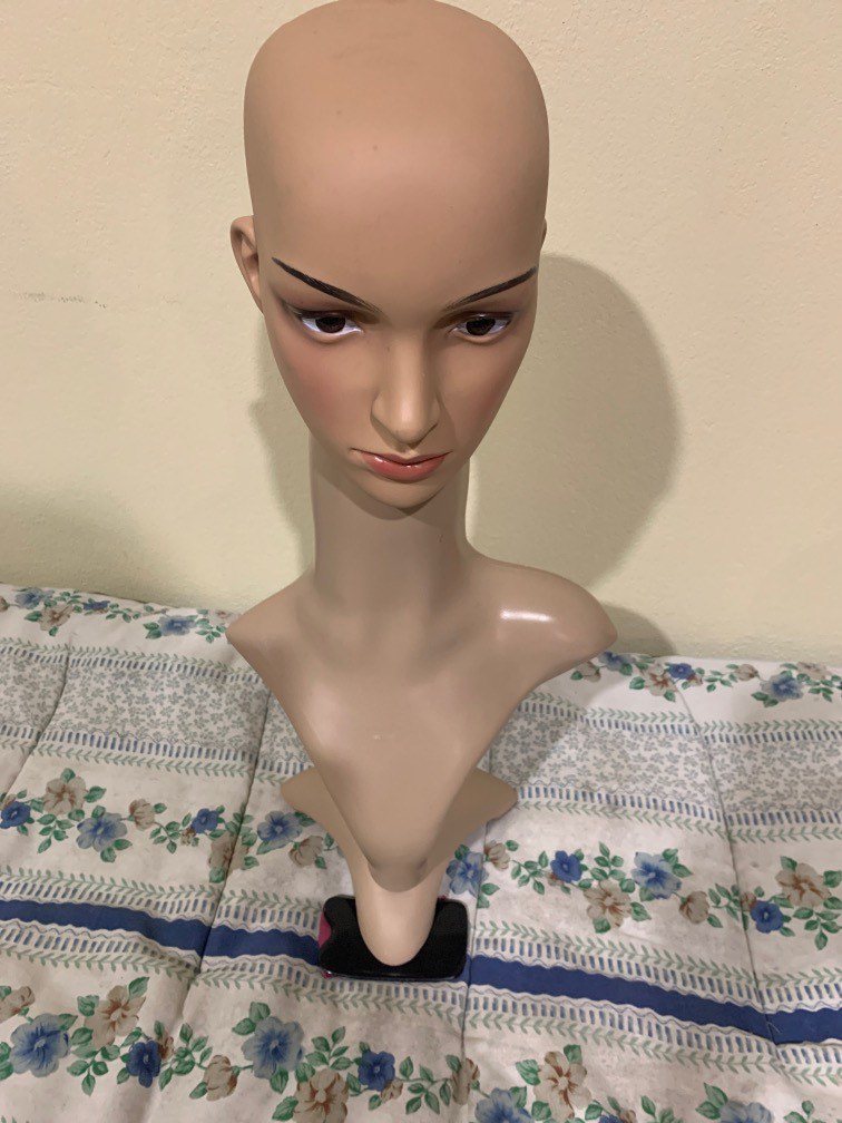 MANNEQUIN HEAD WITH FACE DISPLAY WIG, HAT,ACCESSORIES, Women's Fashion