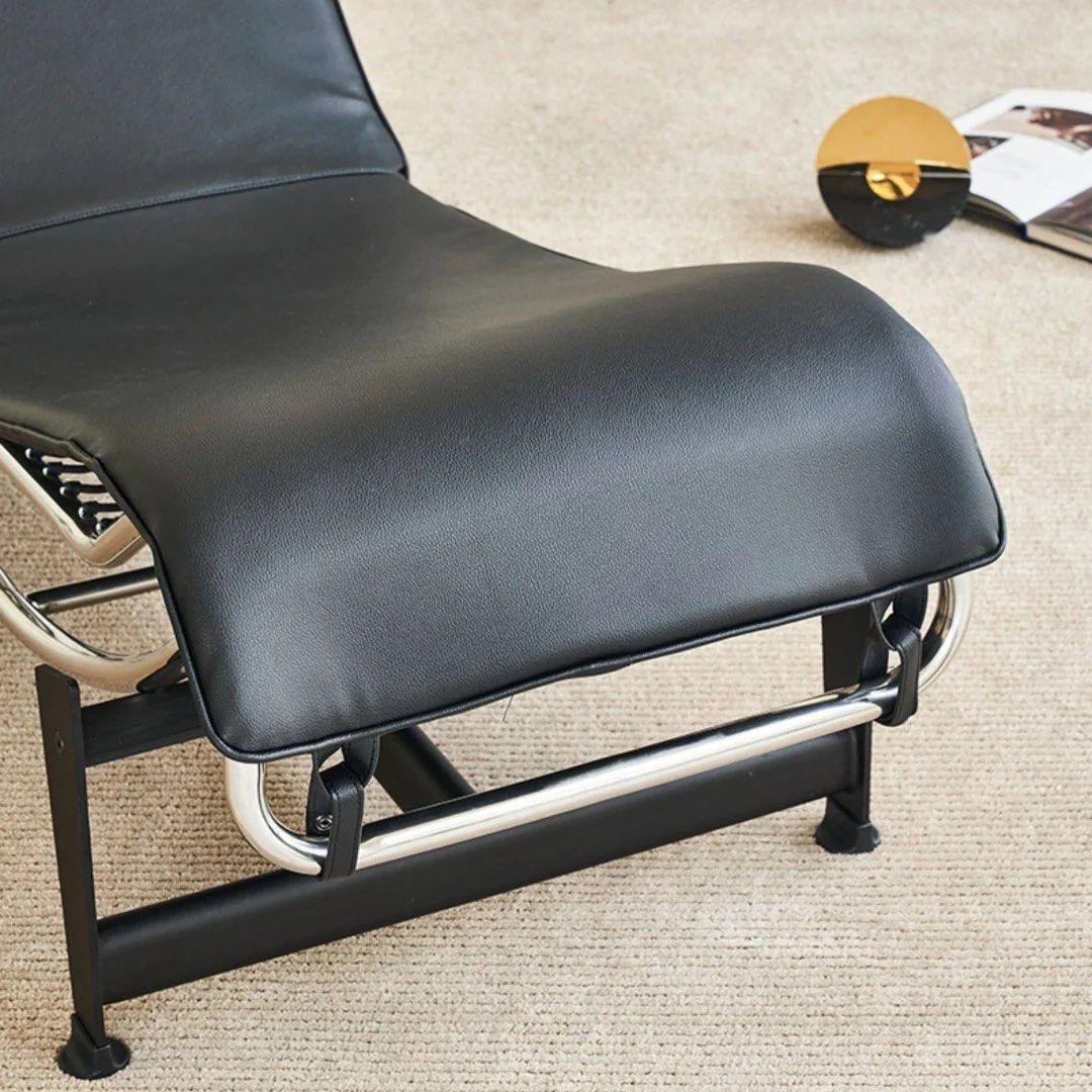 MATVEY Charles Leather Chaise Lounge
