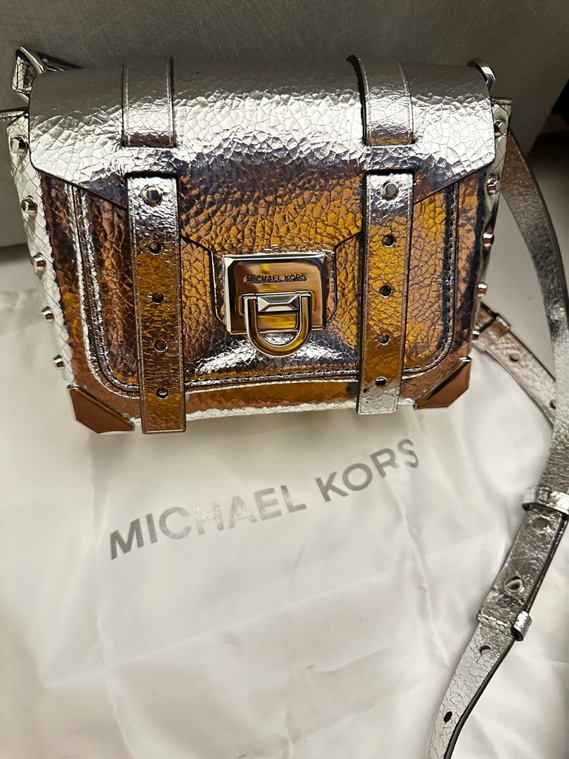 Manhattan medium crackled store metallic leather satchel