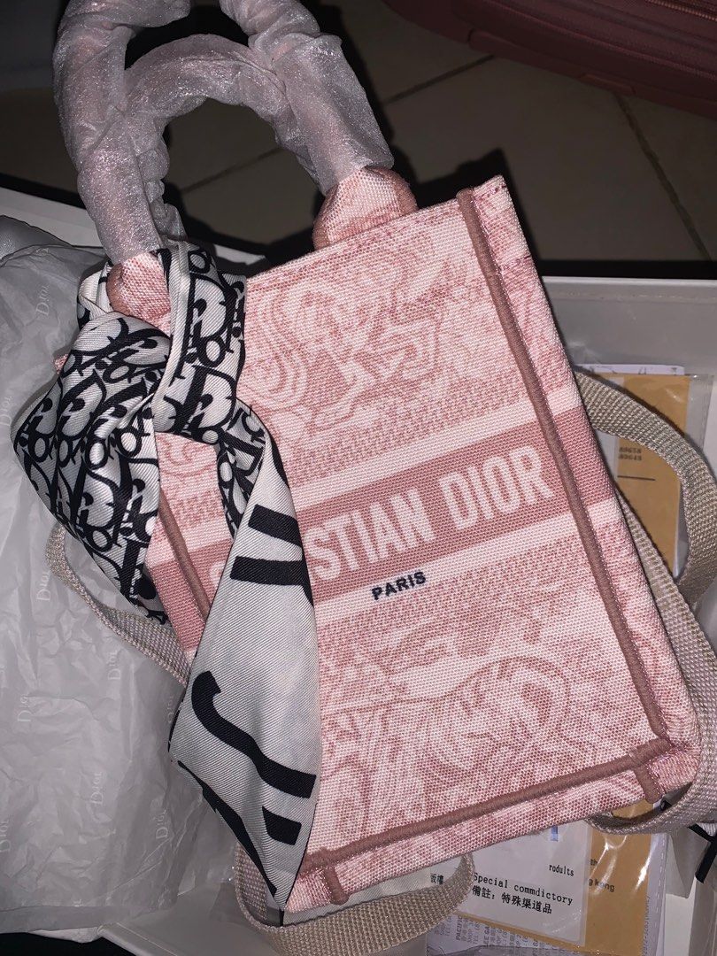 Medium Dior Book Tote Ecru and Pink Toile de Jouy Embroidery 36 x 275 x  165 cm  DIOR