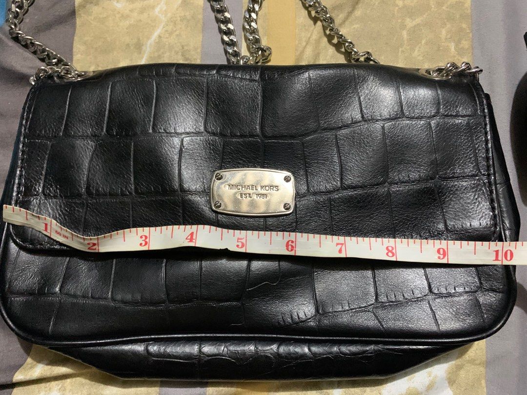 MK chain bag (Category: Shoulder Bags) located in San Juan City. Submitted by rvsouk (Listing ID 1215093547, Image 3). Description: .