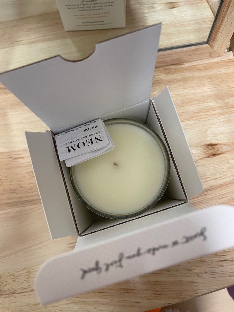 NEOM Happiness Scented Candle, 傢俬＆家居, 家居香薰 Carousell
