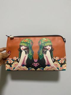 (new) Orange printed clutch with long strap